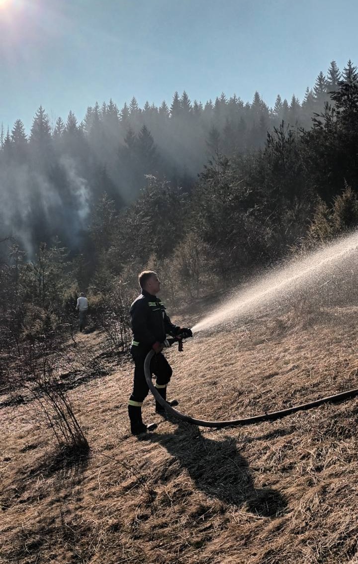 I rožajski vatrogasci na terenu – gori na nekoliko lokacija