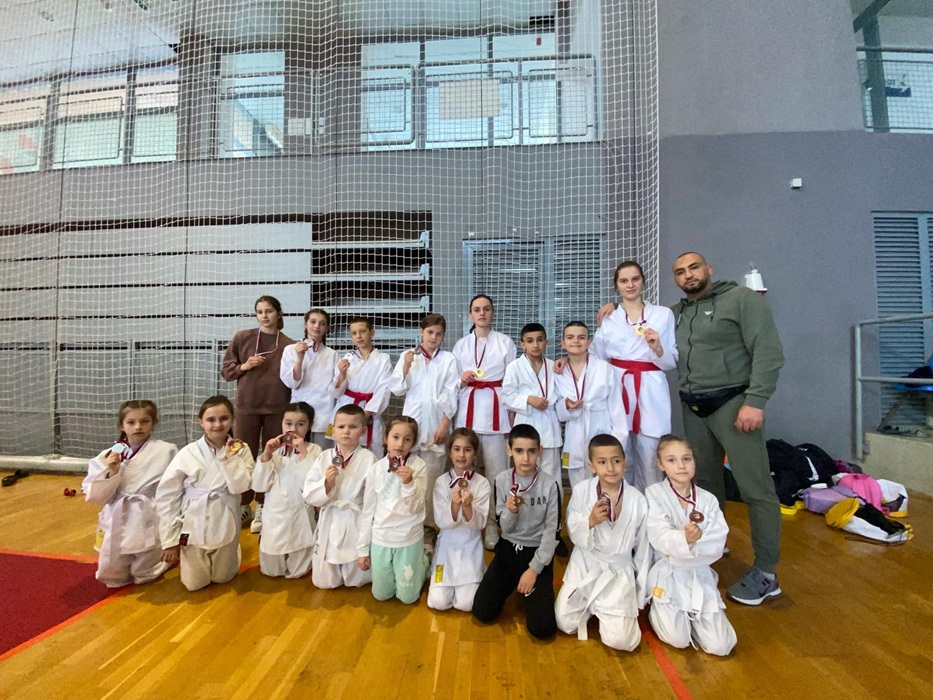 Karate klub “Rožaje” osvojio 17 medalja u Kraljevu